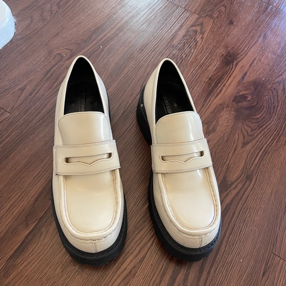 Vagabond Cosmo 2.0 Cream Loafers - fits 9-10, like new - Picture 3 of 3
